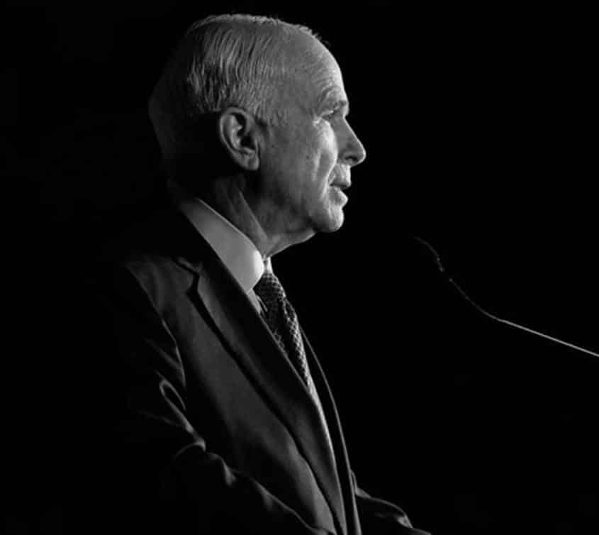  麦凯恩：美国最后的诚实政治家？