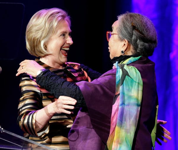  青年希拉里暗访美国种族隔离学校