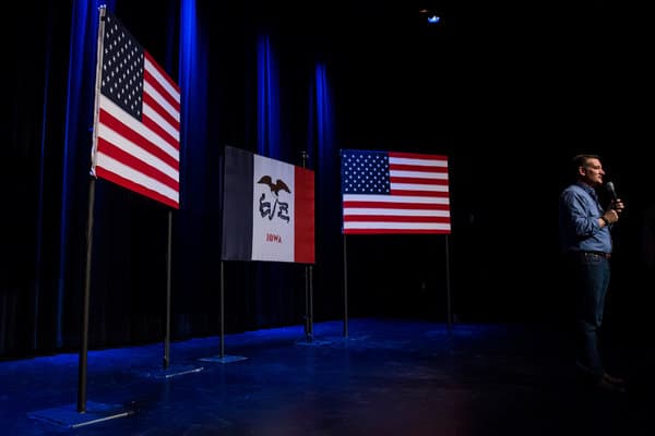  美总统身世论引争议：“生来即公民”被指过时