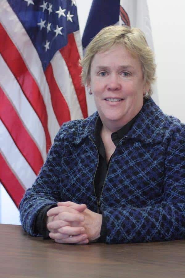  一个小州和一顿晚餐如何成为大选风向标