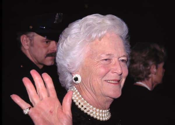  九旬前美国第一夫人为儿子竞选美国总统拉票：批特朗普没礼貌